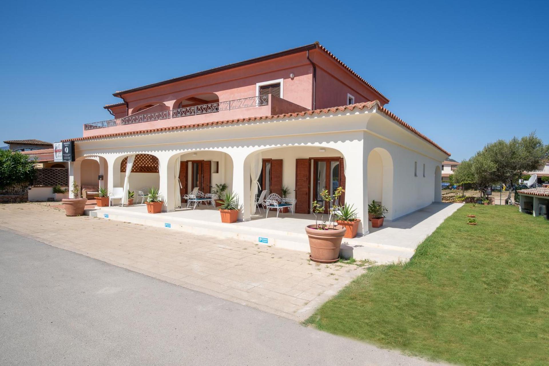 Ambra Holiday Rooms - Rooms & Beach San Teodoro  Exterior foto